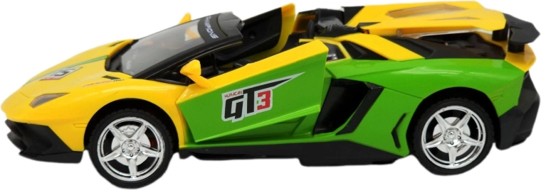 Realistic details and rubber tires
