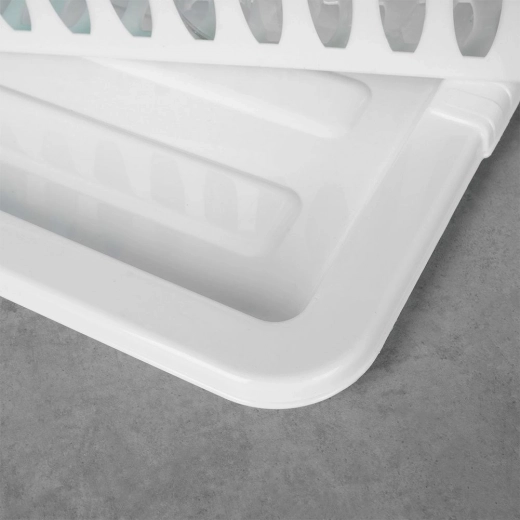 Izņemama notecināšanas paplāte tīrai darba virsmai