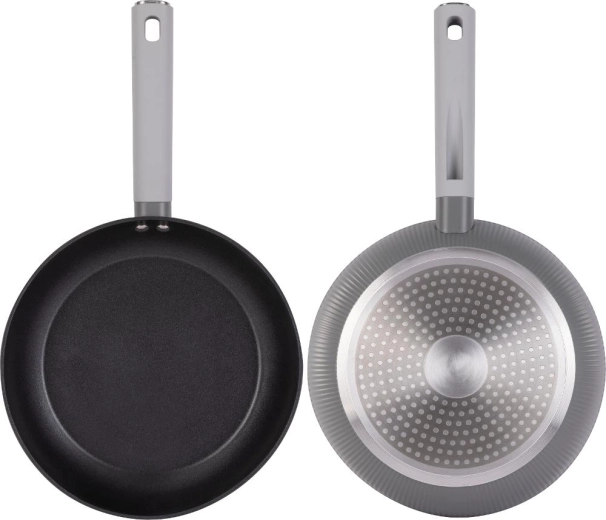 Thick base for everyday cooking
