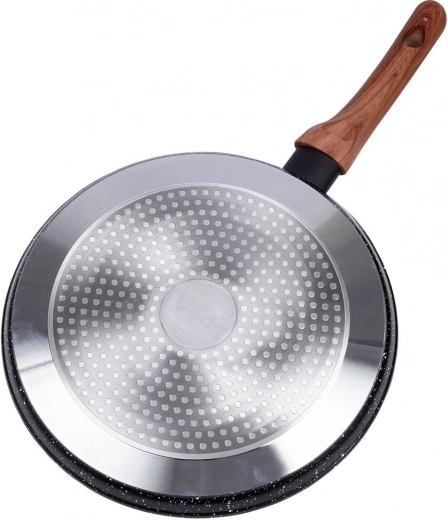 Suitable for all hob types, including induction