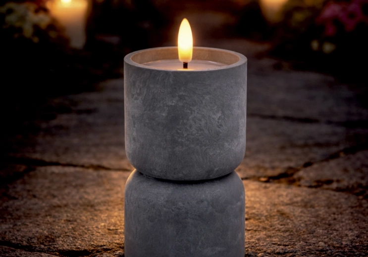 LED svece smilšu pulksteņa formā ar betona efektu 8 × 15 cm - 1 gabals