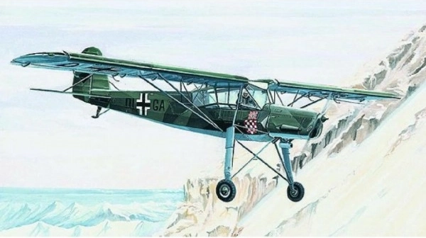 Fieseler FI-156 Storch modelis, 13,8 × 19,6 cm, kastē 25 × 14,5 × 4,5 cm