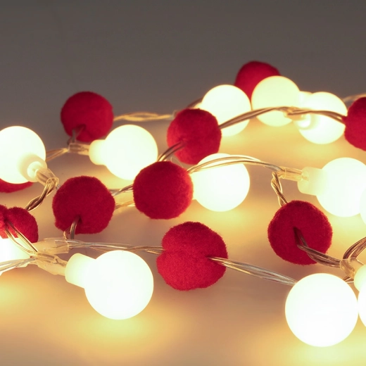 Solight LED Ziemassvētku virtene ar sarkanām bumbiņām, 20 LED, 1,5 m, ar baterijām