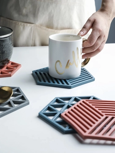 Neslīdošs un stabils