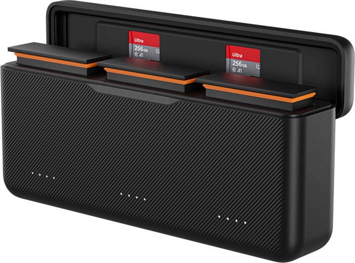 Futlāris un organizators vienā