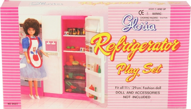 Saderīgs ar modes lellēm