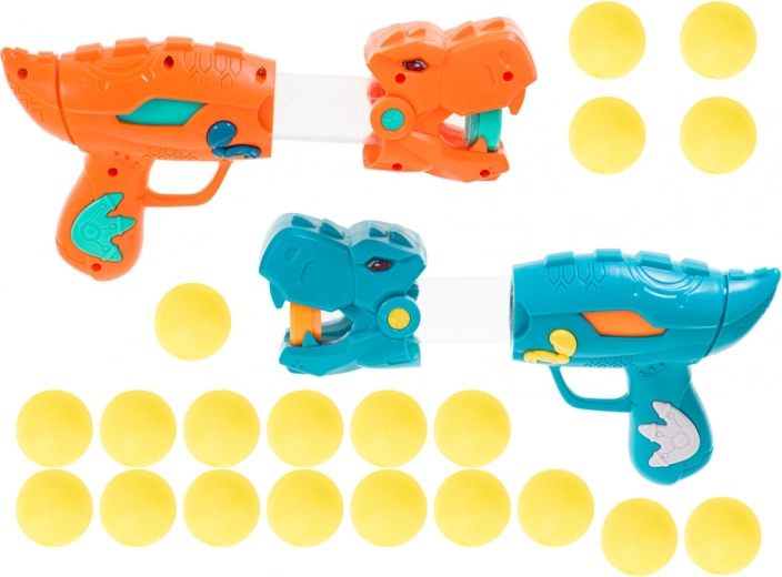 Iekļautas divas interaktīvas pistoles