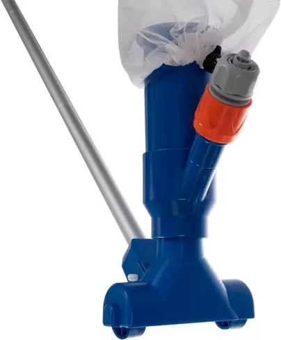 Rokas ūdens putekļsūcējs ar ritenīšiem