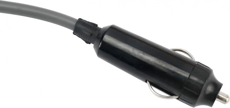 Barošana no 12V auto ligzdas