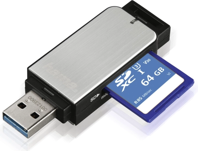 Fast transfers via USB 3.0 and UHS‑I