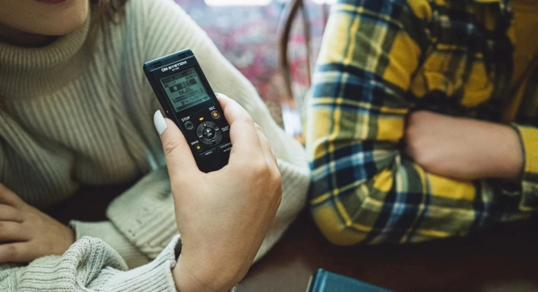 Long battery life and smart playback features