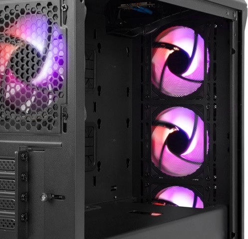 Komplektā četri klusi 120 mm ARGB ventilatori