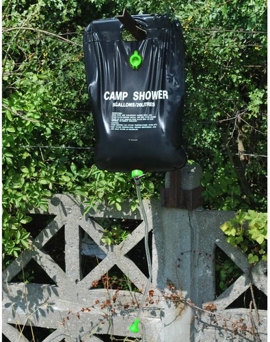 Silts ūdens bez maksas no saules