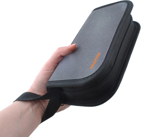 Praktisks un izturīgs maciņš