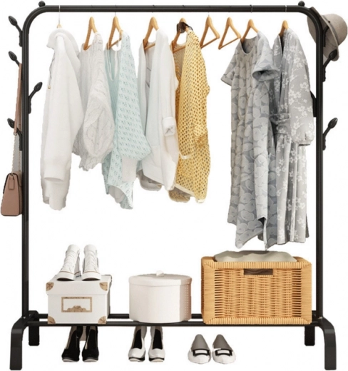 Šaurs dizains taupa vietu un saskan ar interjeru