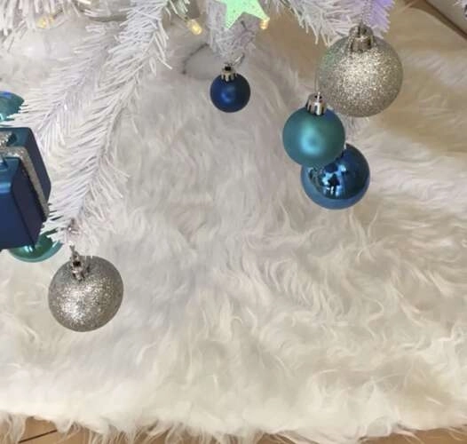 Elegants balts dizains