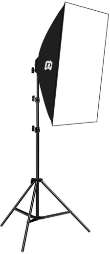 Soft, even light thanks to the 50 × 70 cm softbox