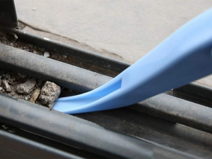 Noņemams skrāpis noturīgiem netīrumiem