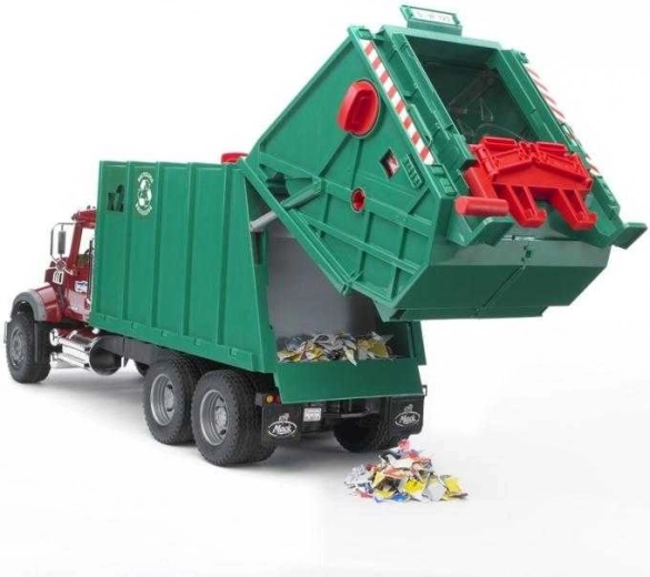 Funkcionējošs pacēlājs un atkritumu prese