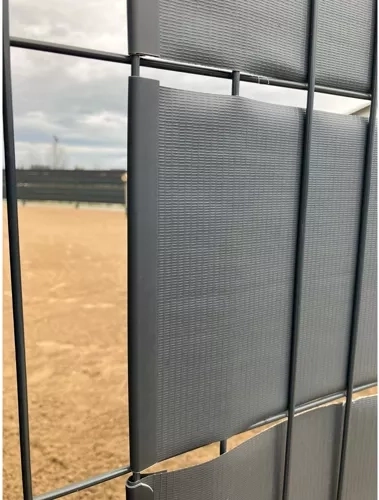 UV stabila un izturīga pret laikapstākļiem