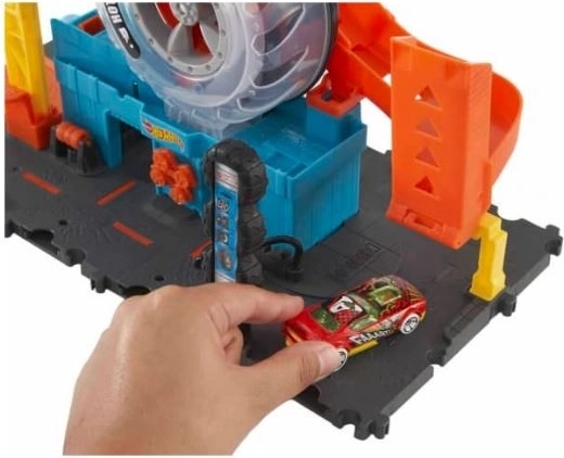 Rotējoša pneimatiskā struktūra