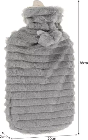 Large 2 l capacity for long-lasting warmth