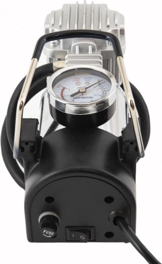 Integrēts manometrs precīzai piepūšanai