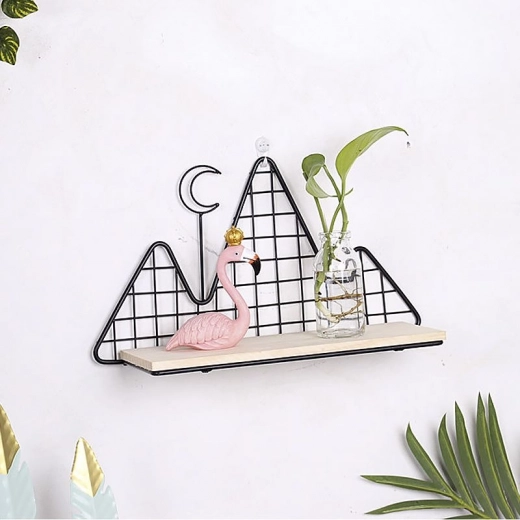 Praktisks koka plaukts dekorācijām