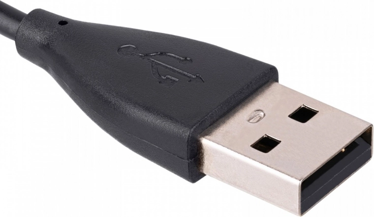 Universāls USB pieslēgums
