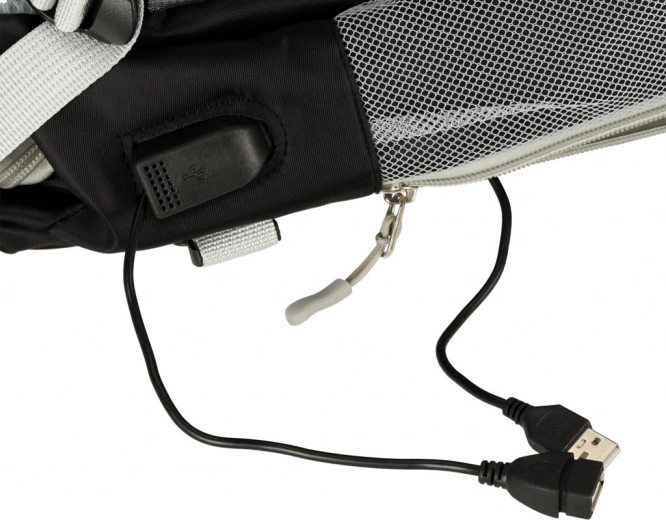 Integrēts USB ports