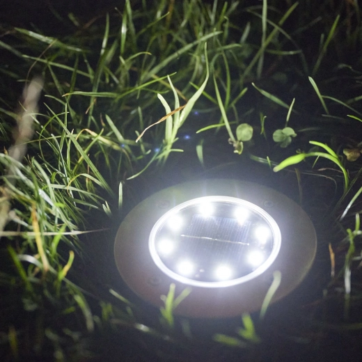 Automatic lighting with dusk sensor