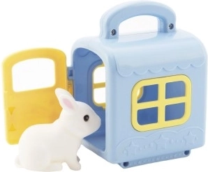 Mīlīgs dzīvnieciņš gatavs rotaļām