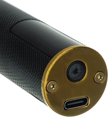 USB‑C uzlāde un bezvadu darbība