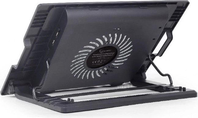 Powerful and quiet 150 mm cooling