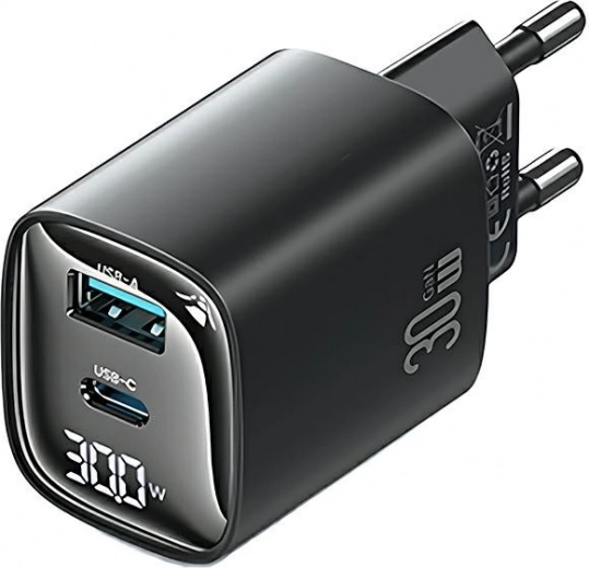 Ātrā 30W uzlāde ar USB‑C un USB‑A