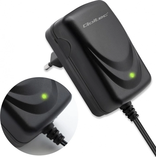 Universāla saderība