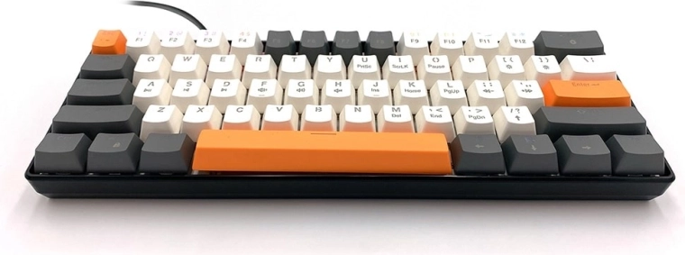 Kompakts 60% dizains ar 61 taustiņu