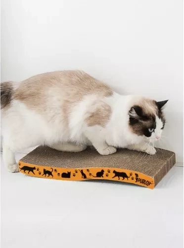 Aizsargā mēbeles un kopj nagus