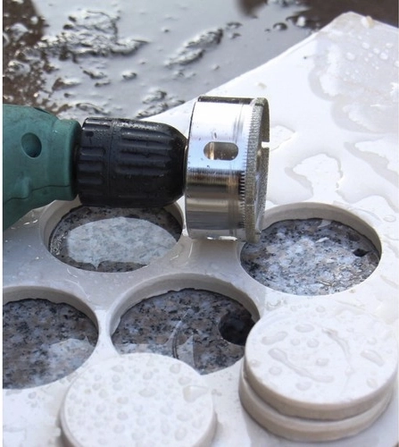 Augsta veiktspēja mitrā un sausā urbšanā