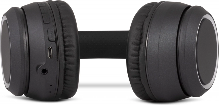 Comfort, foldable design, and universal connectivity