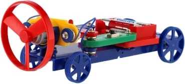 Darbojošs propellers un redzams savienojums