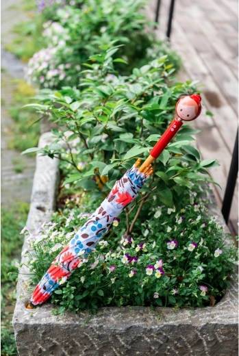 Comfortable wooden handle