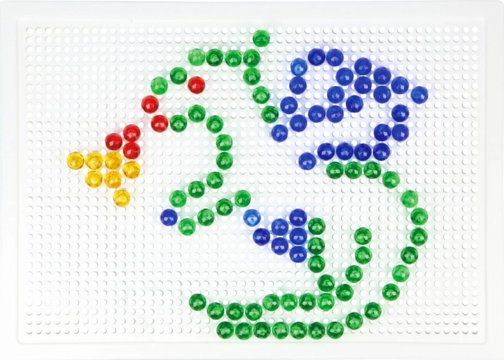 260 caurspīdīgas kniedītes bezgalīgai veidošanai