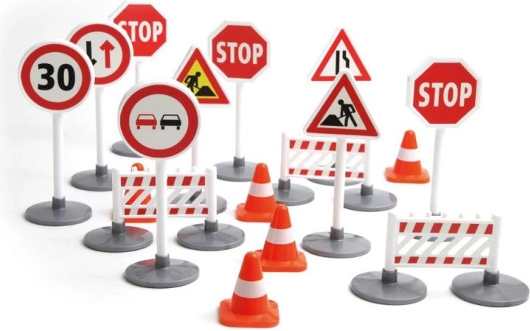 17 reālistiskas ceļa zīmes