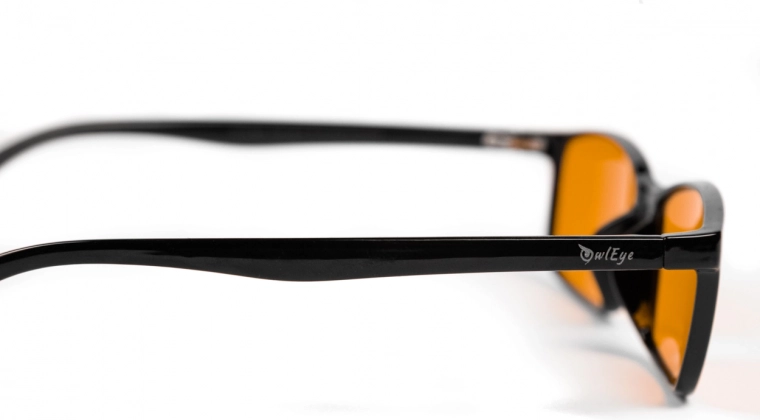 100% zilās gaismas bloķēšana mierīgam miegam