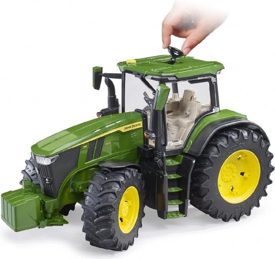 Saderīgs ar piederumiem