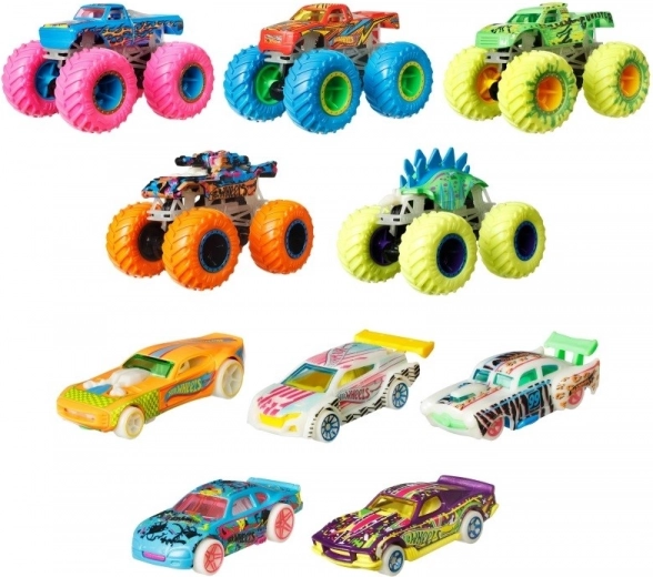 10 transportlīdzekļi: 5 monster trucki un 5 mašīnītes