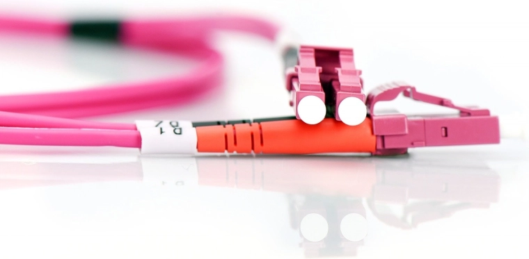 Reliable LC connectors with ceramic ferrule