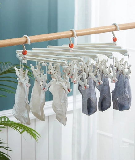 Folding frame and rotating hook