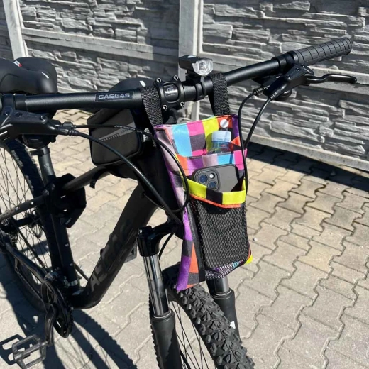 Stabila stiprināšana pie vairuma stūru